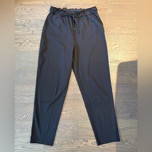 Lululemon pants size 8